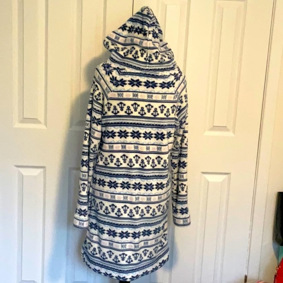 Nautica Fleece Hoodie in Size  Small. - Picture 2 of 4